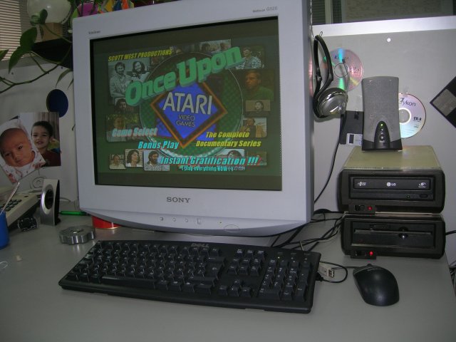 Reproduciendo pelcula 'Once upon Atari'